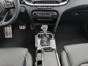 Kia Ceed SW 1.5 T-GDi MHEV GT-Line Automat  / 0.99% Leasing-Aktion /