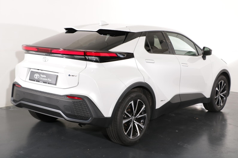 Vehicle image TOYOTA C-HR