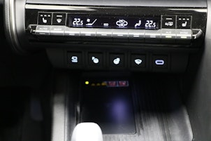 Vehicle image TOYOTA C-HR 2.0 HEV Trend 4x4