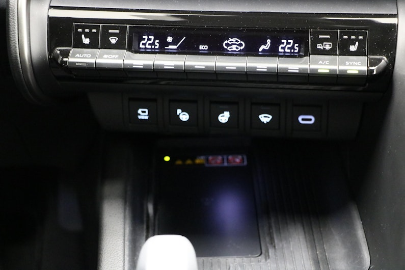 Vehicle image TOYOTA C-HR