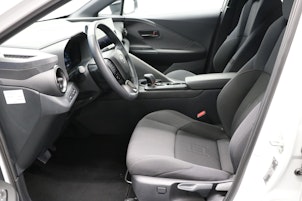 Vehicle image TOYOTA C-HR 2.0 HEV Trend 4x4