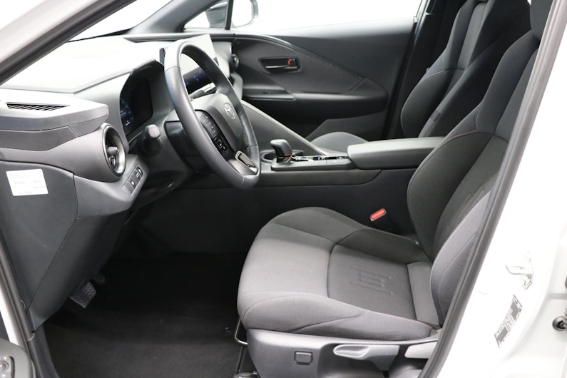 Vehicle image TOYOTA C-HR