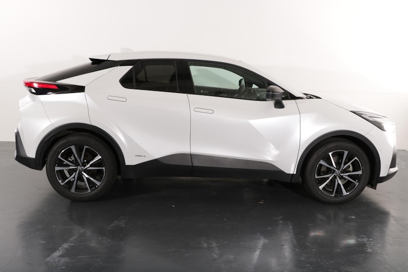 Vehicle image TOYOTA C-HR