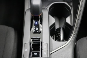 Vehicle image TOYOTA C-HR 2.0 HEV Trend 4x4