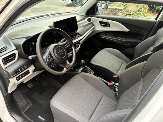 Vehicle image 7 Vehicle image 7