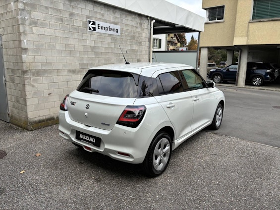 Vehicle image 3 Vehicle image 3