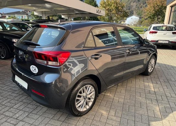 Vehicle image 2 Vehicle image 2