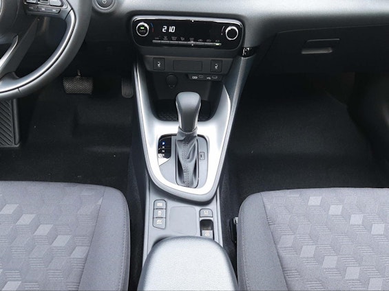 Vehicle image 13 Vehicle image 13