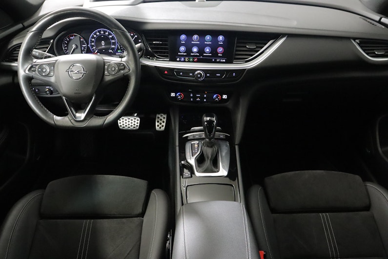 Vehicle image OPEL INSIGNIA