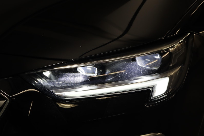 Vehicle image OPEL INSIGNIA