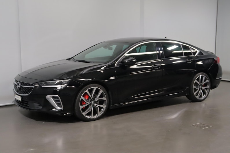 Vehicle image OPEL INSIGNIA