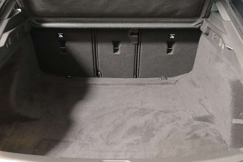 Vehicle image OPEL INSIGNIA