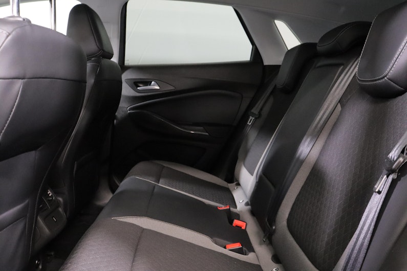 Vehicle image OPEL GRANDLAND X