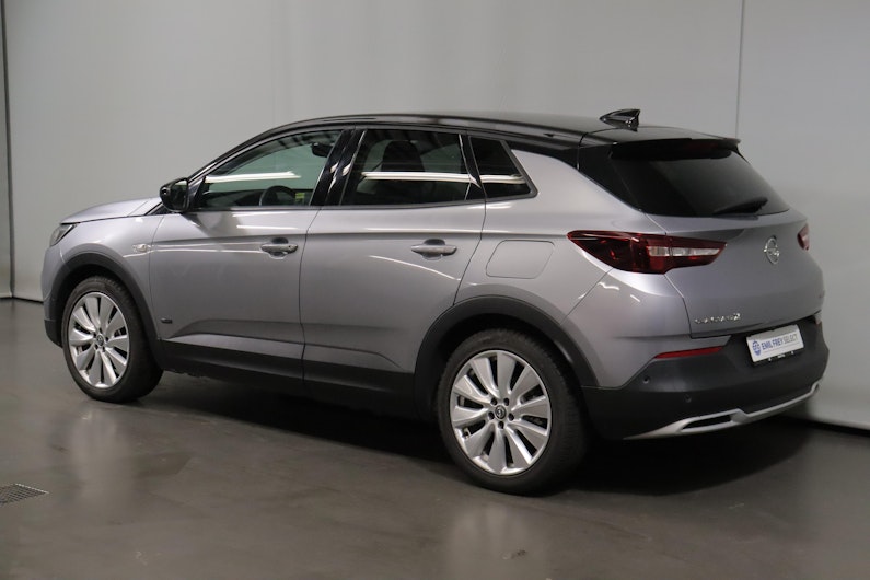 Vehicle image OPEL GRANDLAND X