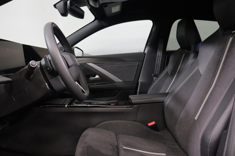 Vehicle image OPEL ASTRA