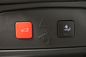 Vehicle image OPEL Grandland 1.6 T PHEV GS Line