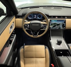 Vehicle image LAND ROVER Range Rover Velar 2.0 P400e Dynamic HSE