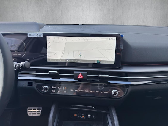 Vehicle image 9 Vehicle image 9