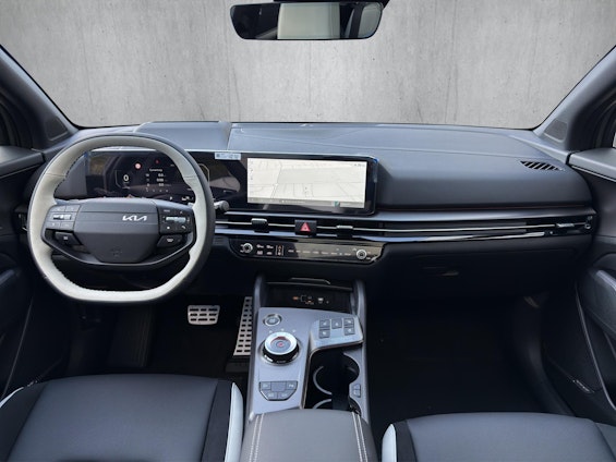 Vehicle image 8 Vehicle image 8