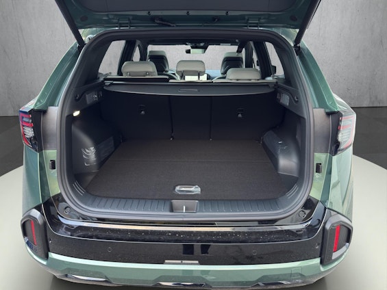 Vehicle image 13 Vehicle image 13