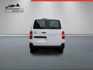 Toyota PROACE Van L1 2.0 D Advanced