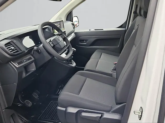 Toyota PROACE Van L1 2.0 D Advanced