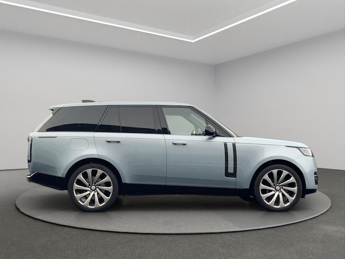 Vehicle image LAND ROVER RANGE ROVER