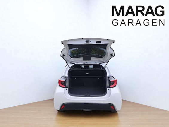 Vehicle image 6 Vehicle image 6