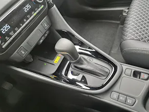 Toyota Yaris 1.5 VVT-i HSD Premium