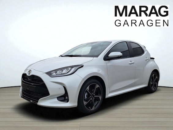 First vehicle image First vehicle image