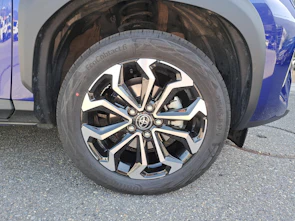 Fahrzeugbild TOYOTA Yaris Cross 1.5 VVT-i HSD Trend AWD-i
