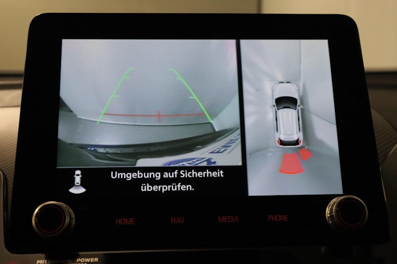 Vehicle image MITSUBISHI ECLIPSE CROSS