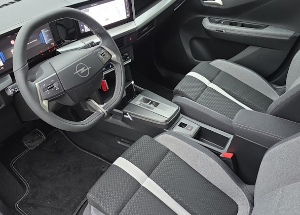 Vehicle image 7 Vehicle image 7