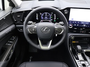 Vehicle image LEXUS NX 450h+ Excellence