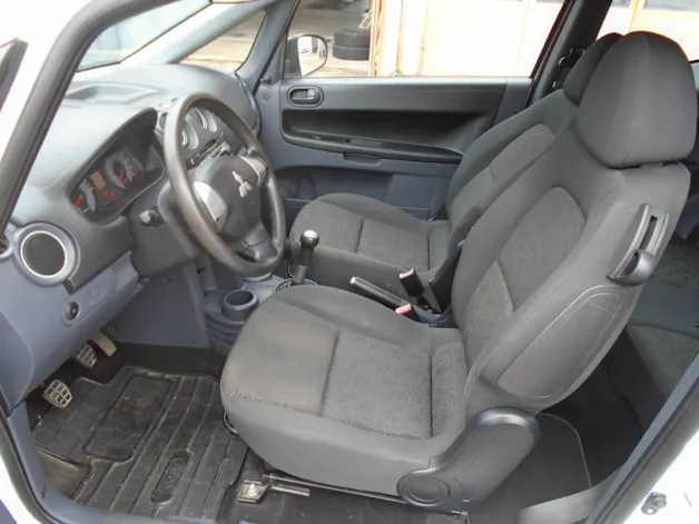 Mitsubishi Colt 1.1 12V Super Jubilé
