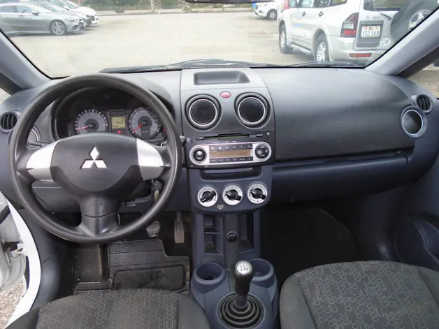Mitsubishi Colt 1.1 12V Super Jubilé