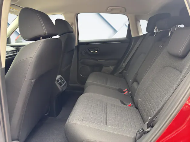 Honda ZR-V 2.0 i-MMD Elegance, inkl. dunkle Verglasung hinten, Leasing Aktion 0% nur auf dieses Fahrzeug