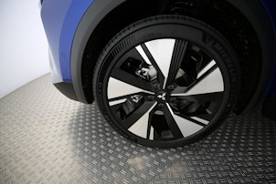 Vehicle image MITSUBISHI Grandis 1.8 HEV Intense