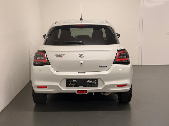 Vehicle image SUZUKI SWIFT