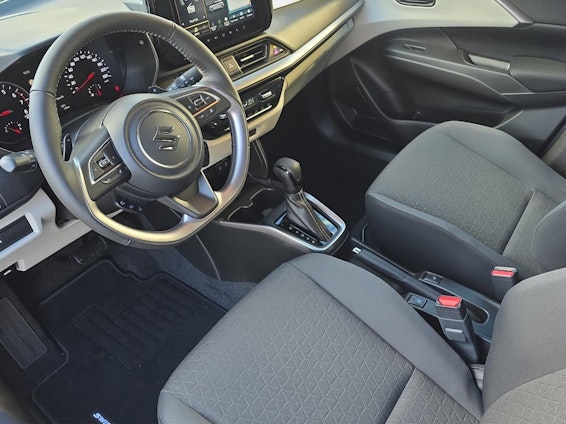 Vehicle image 7 Vehicle image 7