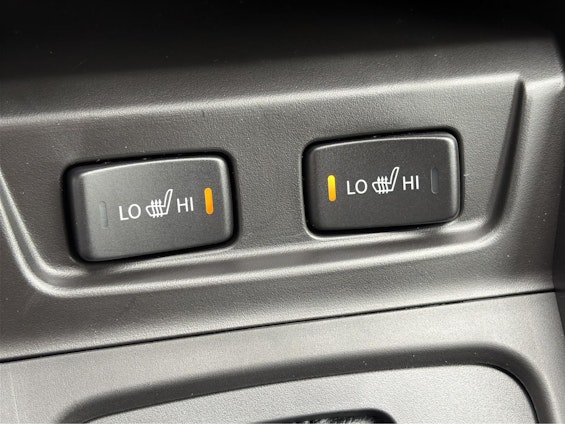 Vehicle image 18 Vehicle image 18