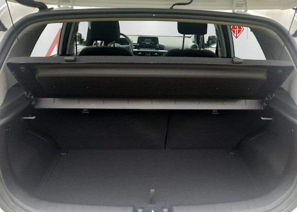 Vehicle image 9 Vehicle image 9