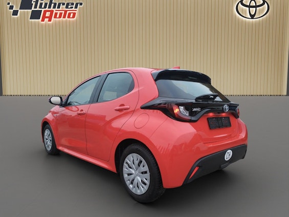 Vehicle image 4 Vehicle image 4