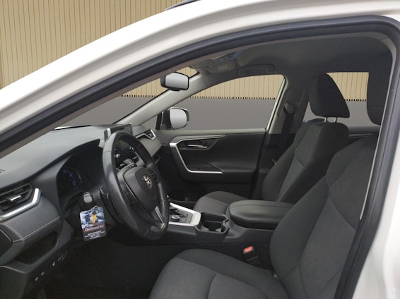 Vehicle image 6 Vehicle image 6