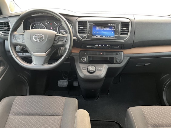 Vehicle image 4 Vehicle image 4