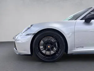 Porsche 911 Carrera GTS