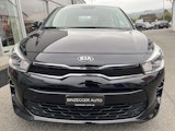 First vehicle image