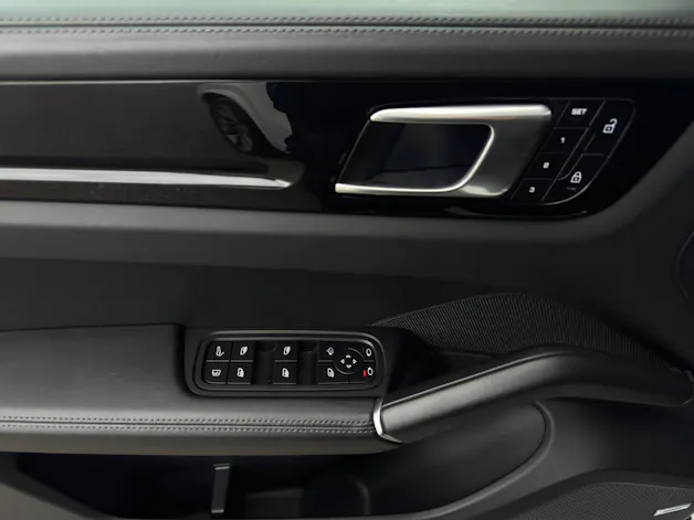 Porsche Cayenne E-Hybrid Coupé Platinum Edition