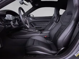 Porsche 911 Carrera 4 GTS