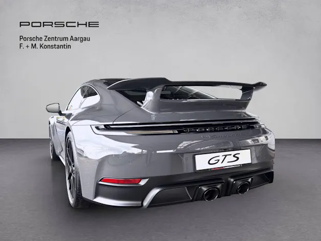 Porsche 911 Carrera 4 GTS